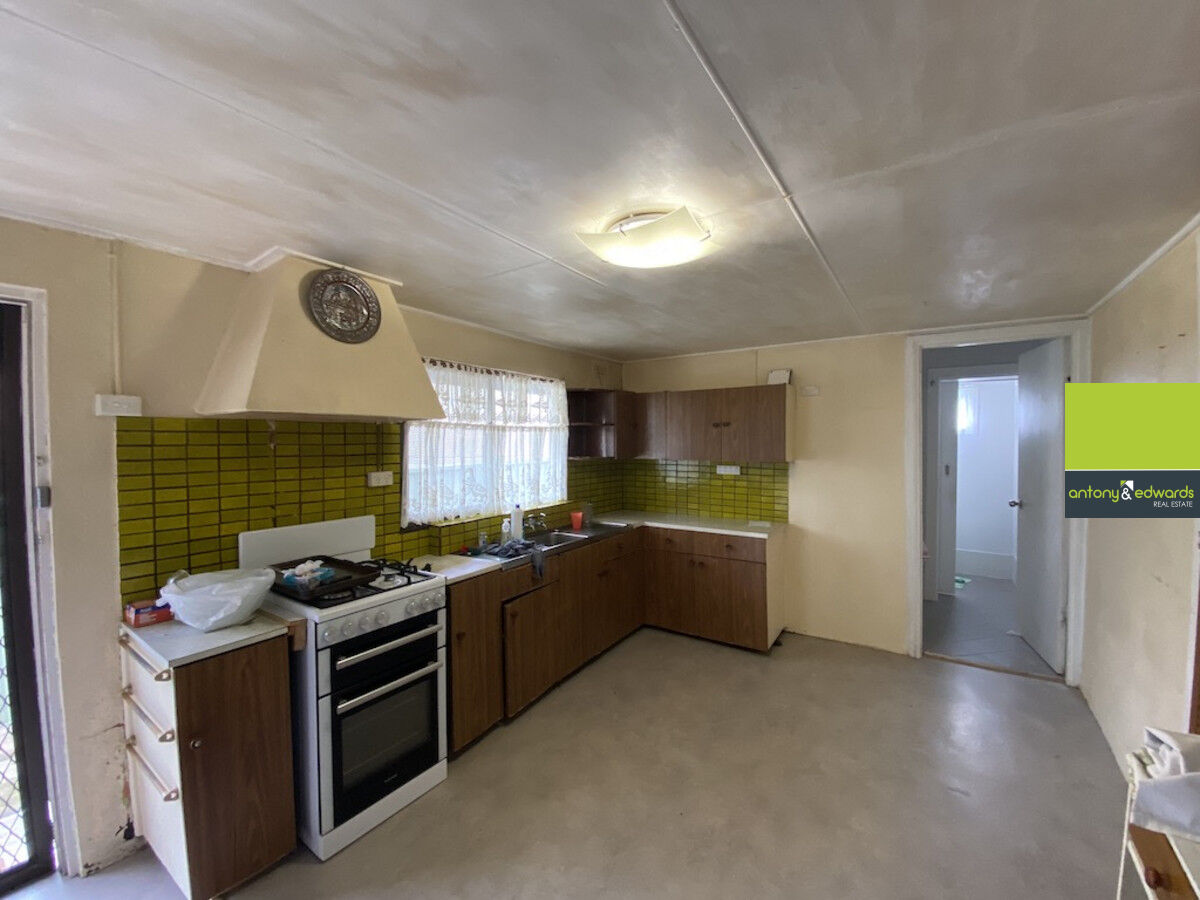 8 Kinghorne Street, Goulburn NSW 2580, Goulburn - Thumbnail 2
