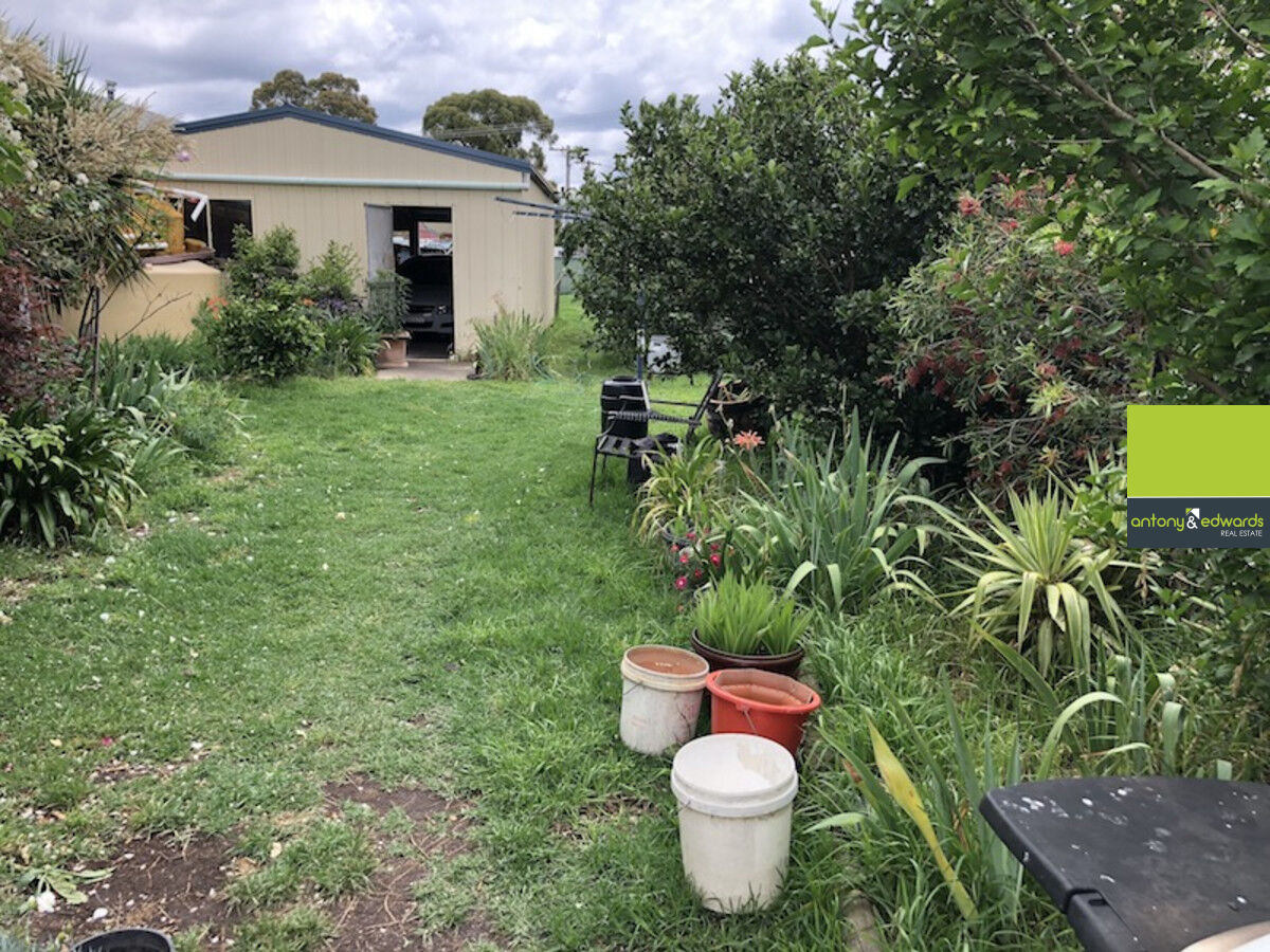 65 Bradley Street, Goulburn NSW 2580, Goulburn - Thumbnail 3