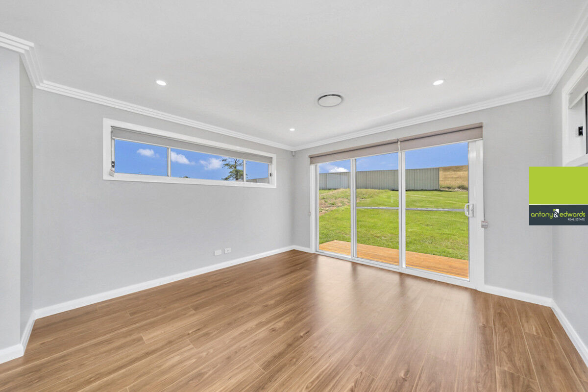 25 Swan Loop, GOULBURN NSW 2580, Goulburn - Thumbnail 5