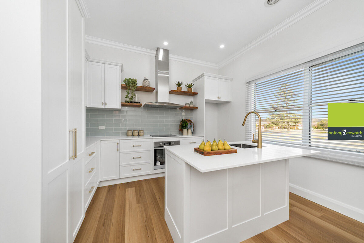 34 Dalley Street, Goulburn NSW 2580, Goulburn - Thumbnail 2