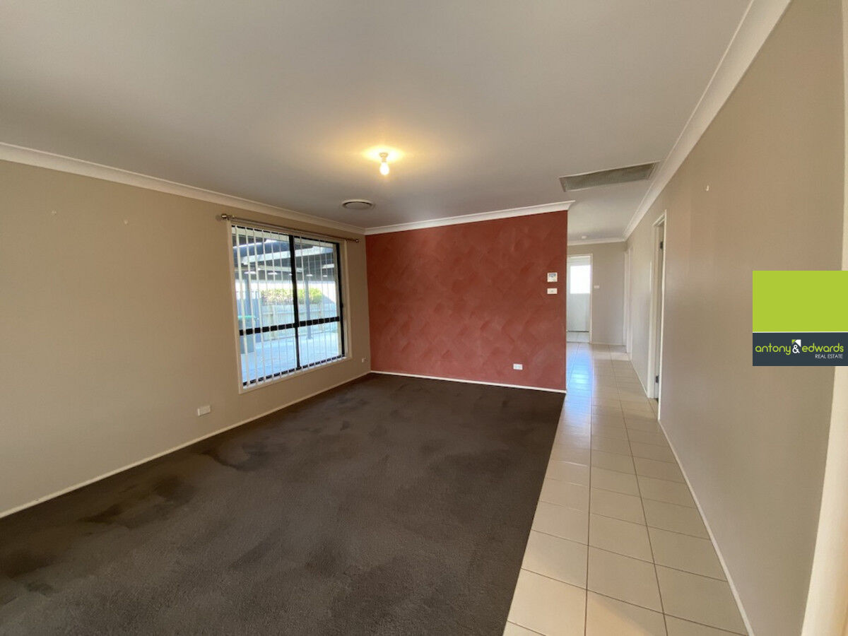 10 Cahill Place, Goulburn NSW 2580, Goulburn - Thumbnail 3