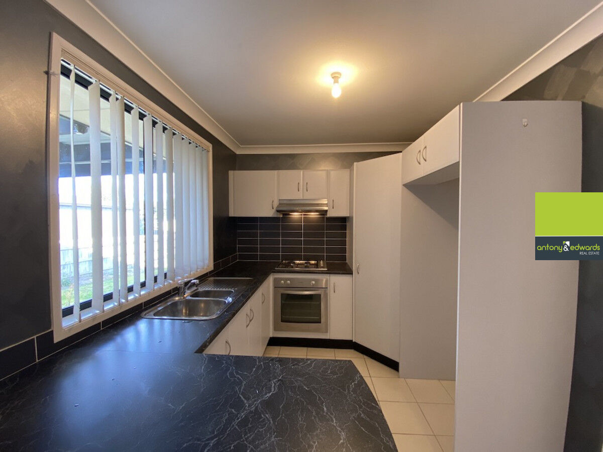 10 Cahill Place, Goulburn NSW 2580, Goulburn - Thumbnail 2