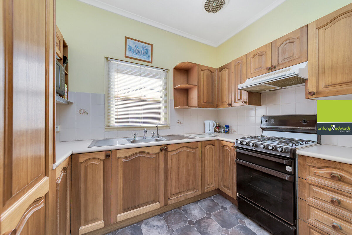 8 Wheatley Avenue, Goulburn NSW 2580, Goulburn - Thumbnail 3