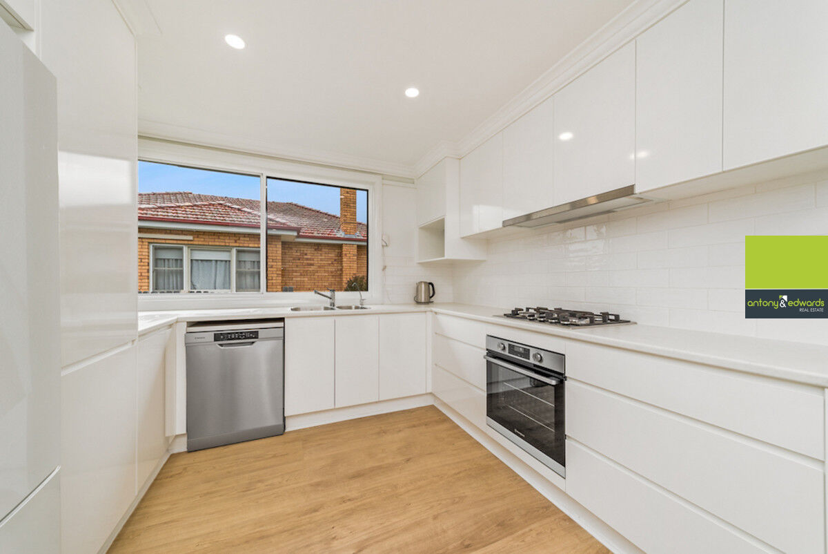 7 Llewellyn Avenue, Goulburn NSW 2580, Goulburn - Thumbnail 2