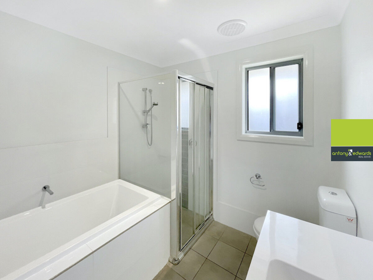 8 Madeleine Drive, GOULBURN NSW 2580, Goulburn - Thumbnail 8