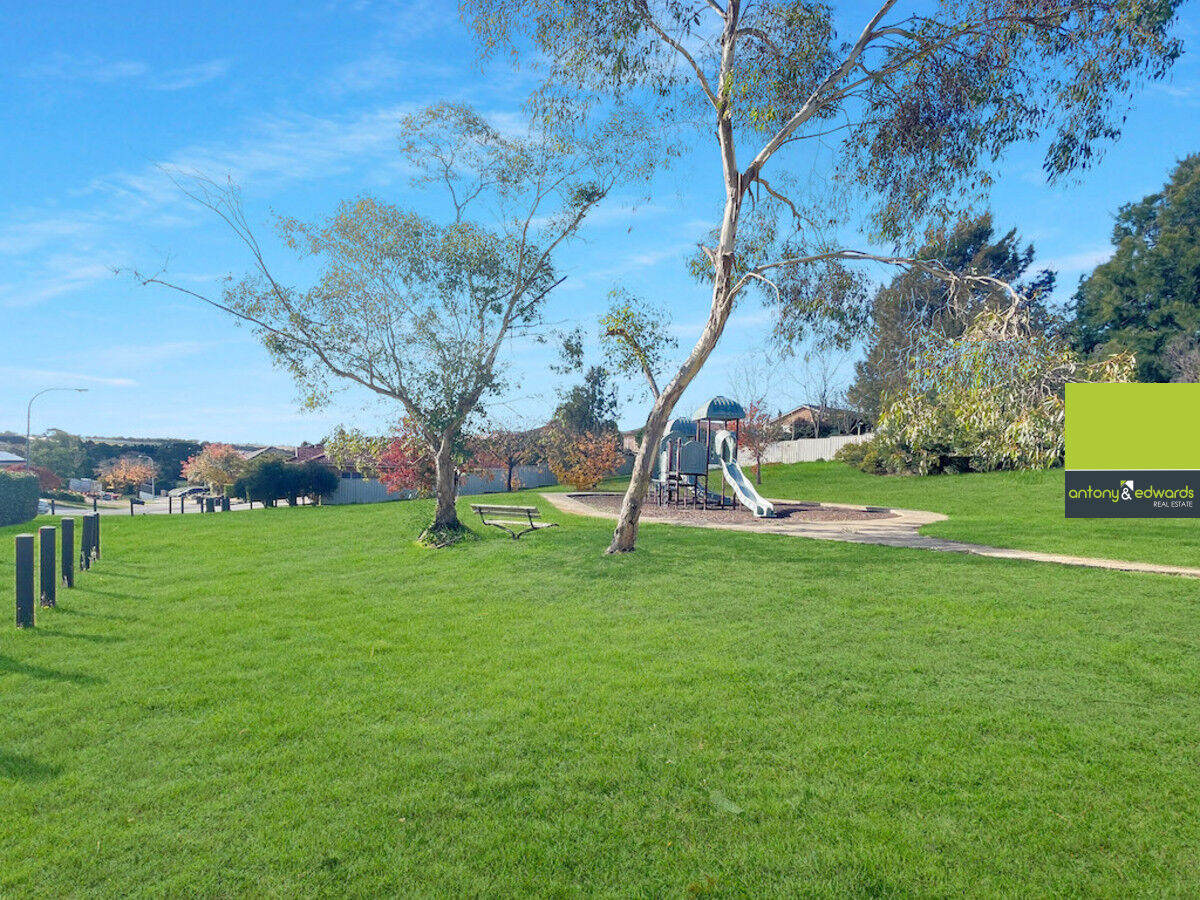 2 / 4 Moore Place, Goulburn NSW 2580, Goulburn - Thumbnail 2