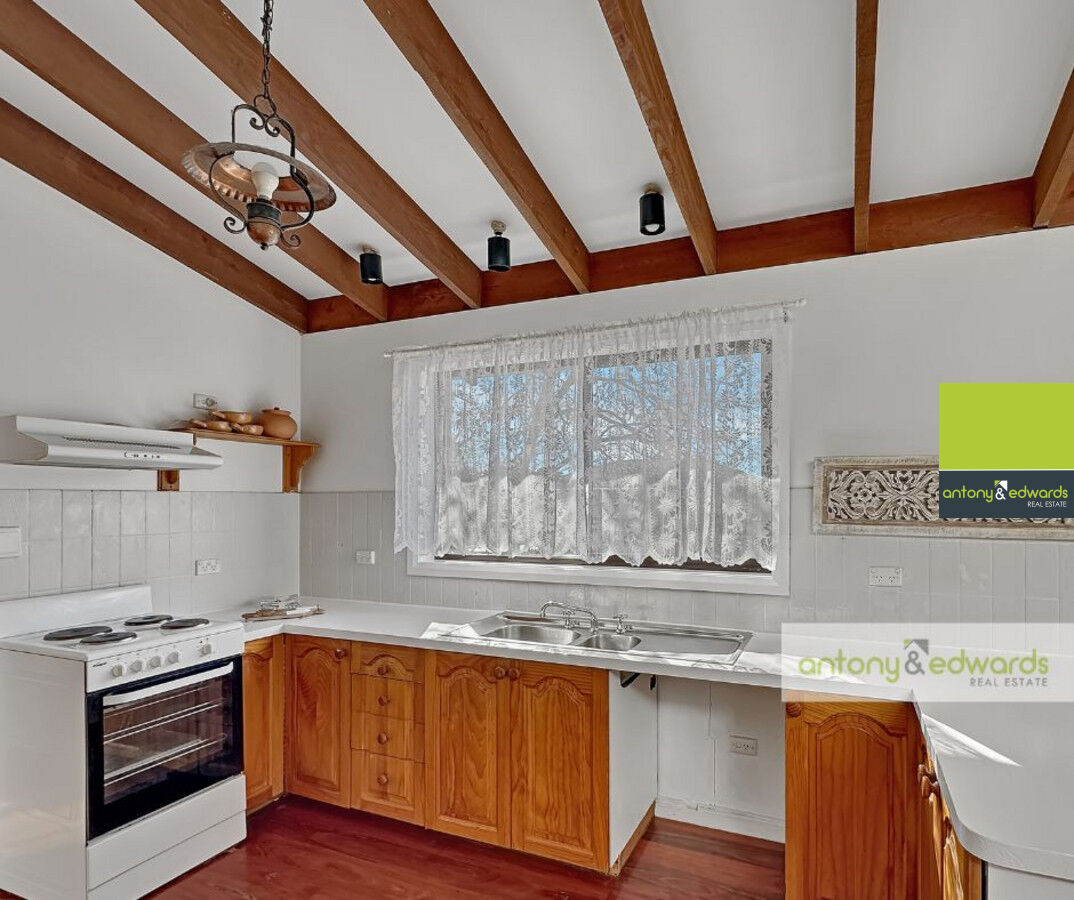 18 Emma Street, Goulburn NSW 2580, Goulburn - Thumbnail 2