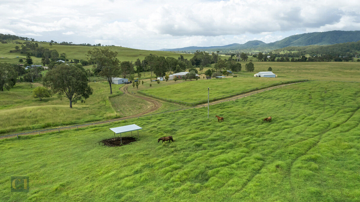 25 acres on Christmas Creek