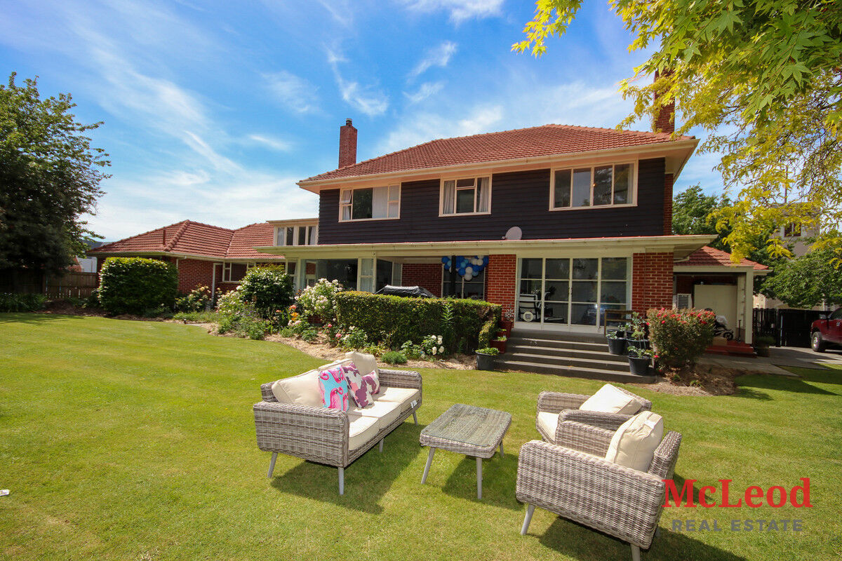 Park Street Perfect, Negotiation McLeod Real Estate