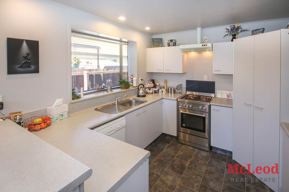 Catch The All Day Sun, Offers Over 595,000 McLeod Real Estate