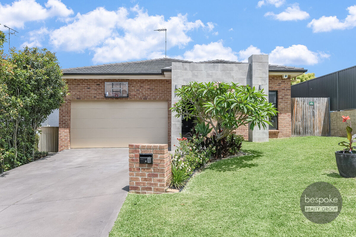 8 Broadlands Avenue, Glenmore Park, Glenmore Park - Thumbnail 3