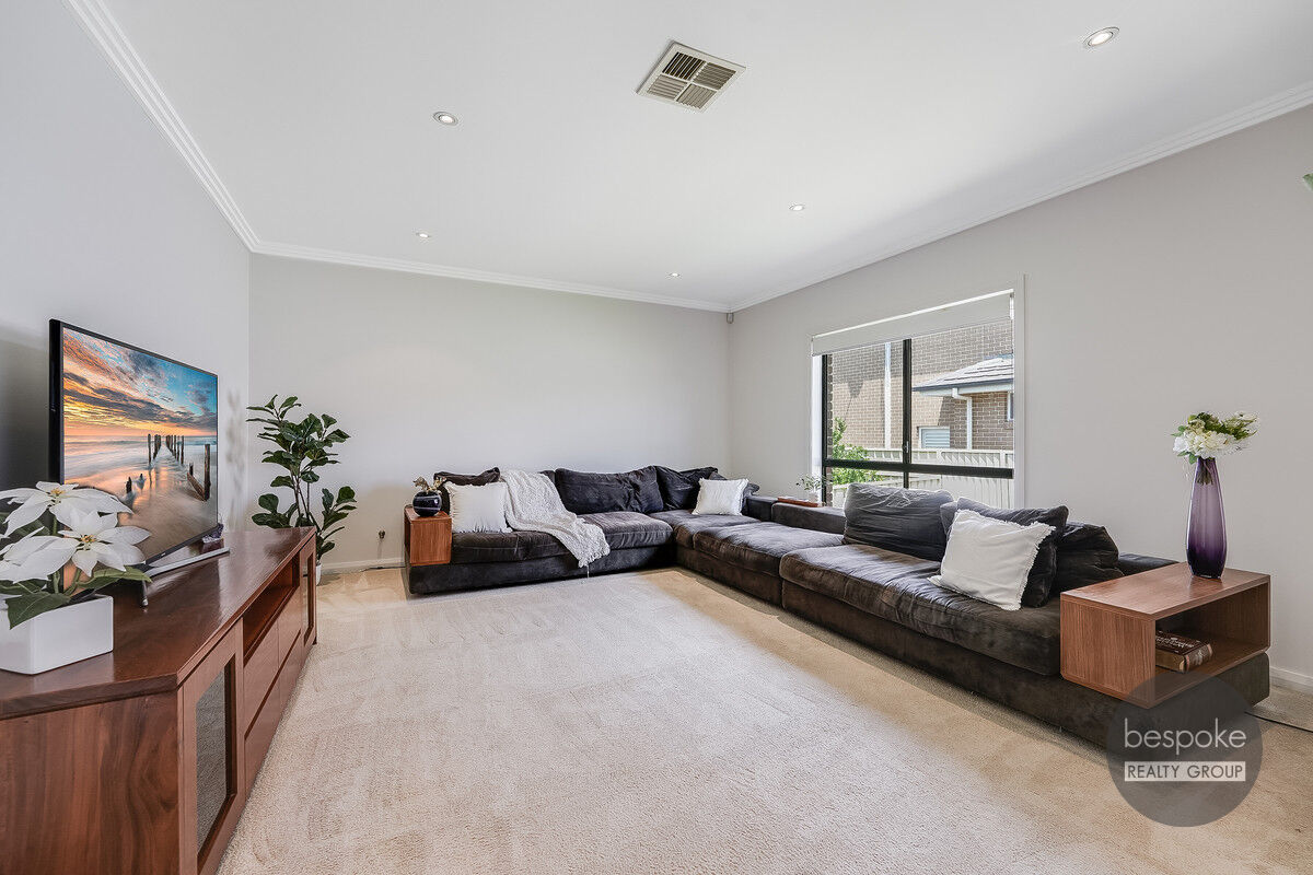 8 Broadlands Avenue, Glenmore Park, Glenmore Park - Thumbnail 7