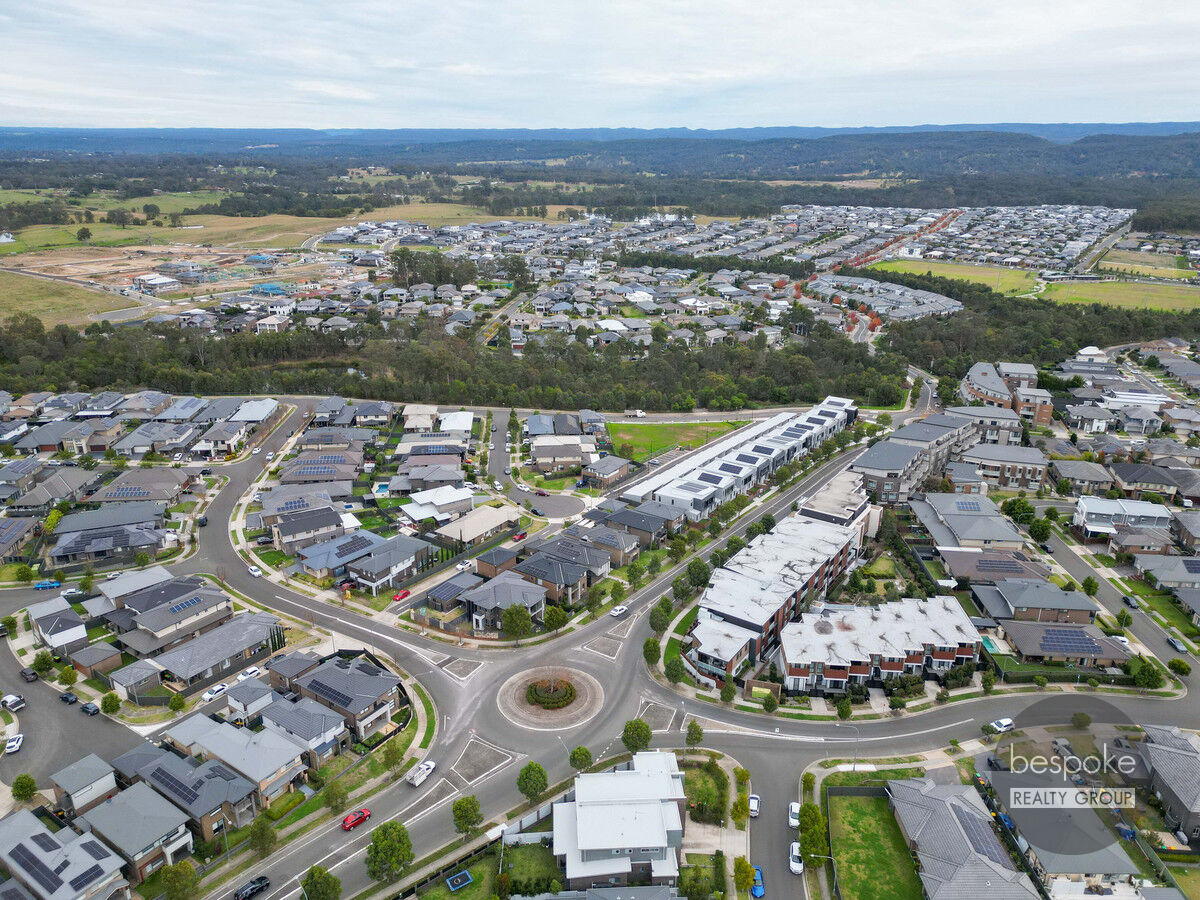 12/37 Bradley Street, Glenmore Park, Glenmore Park - Thumbnail 2