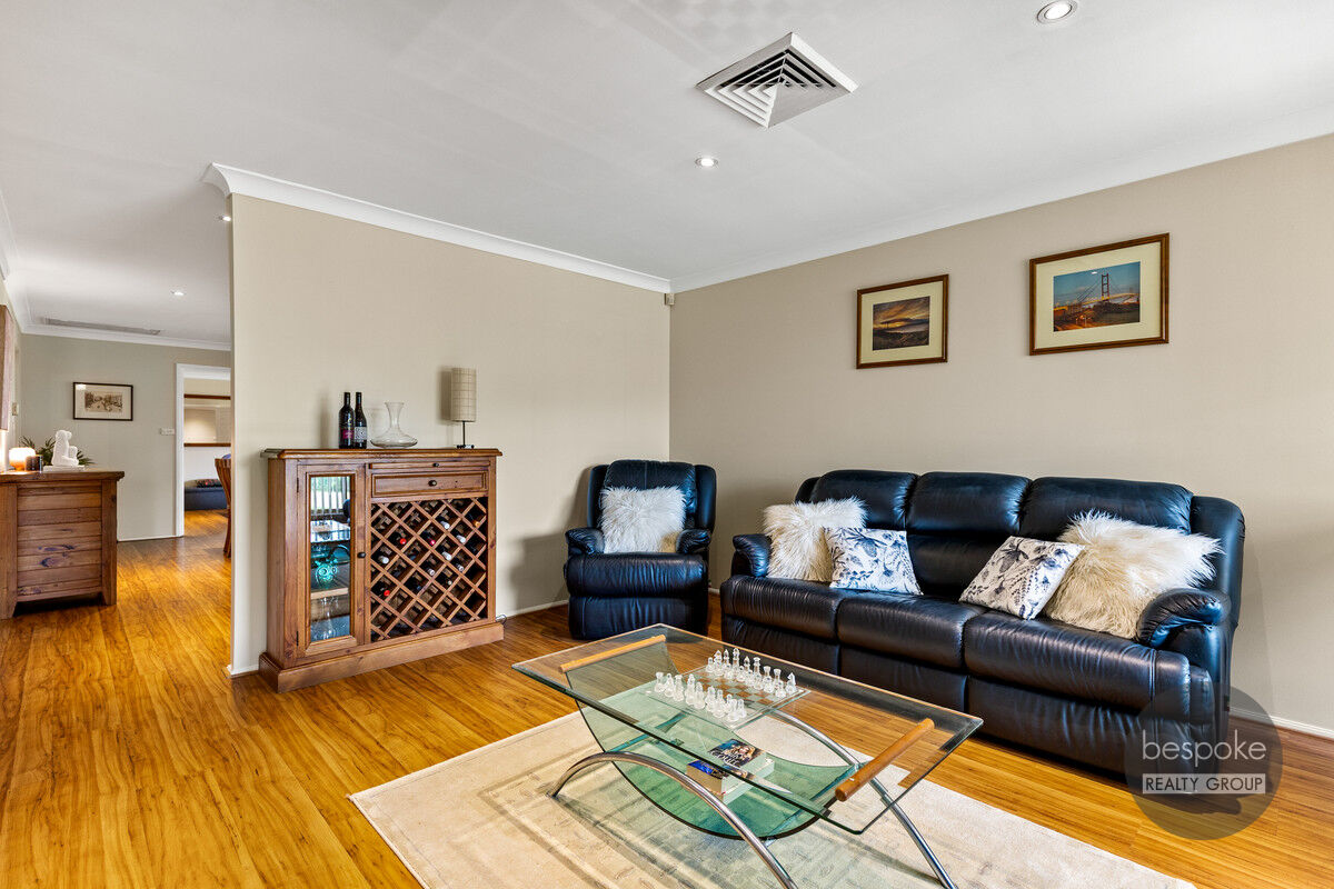 8 Dorrington Place, GLENMORE PARK, Glenmore Park - Thumbnail 4