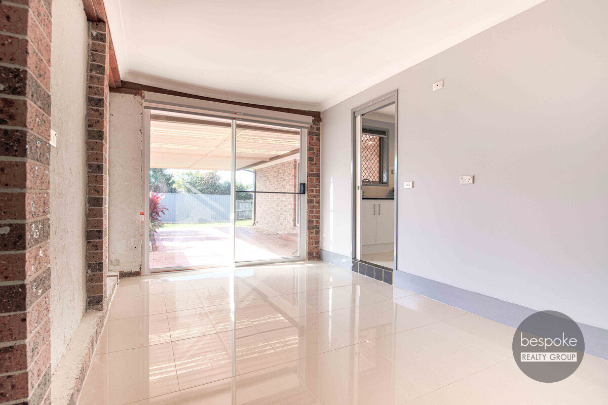 14 Dillwynia Drive, Glenmore Park