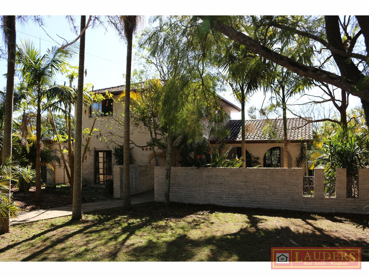 Creek Frontage - Close to Town