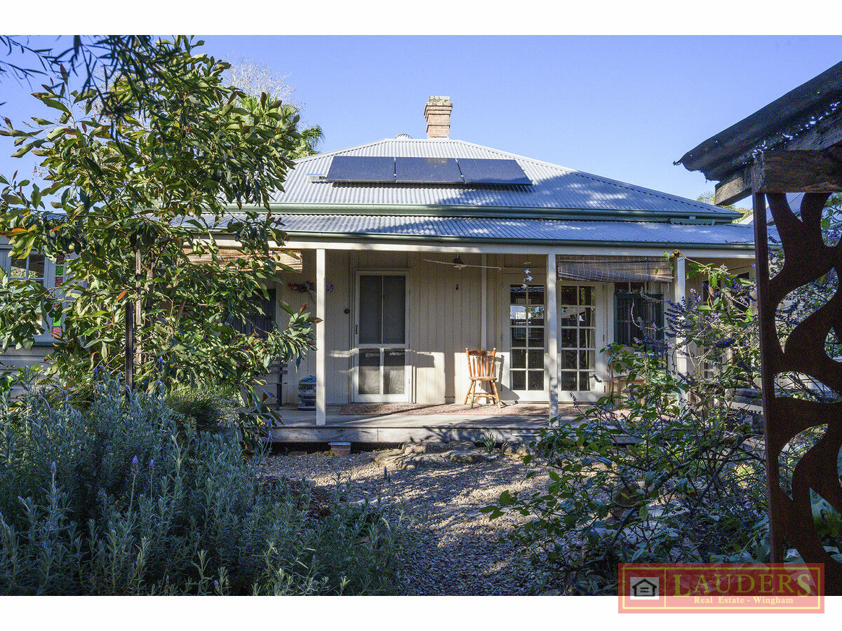  Significant Wingham Home