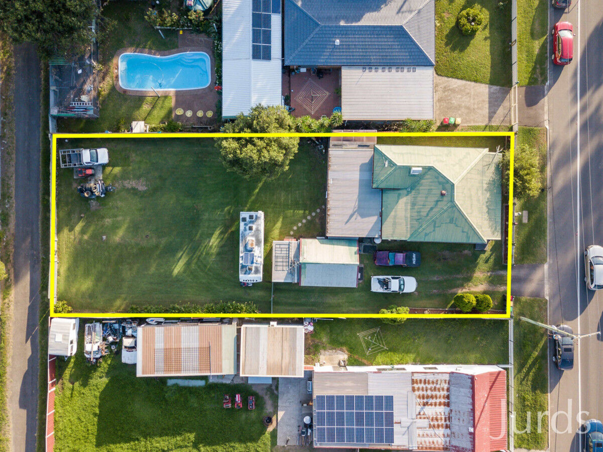 92 Cessnock Road, Neath, Neath - Thumbnail 2