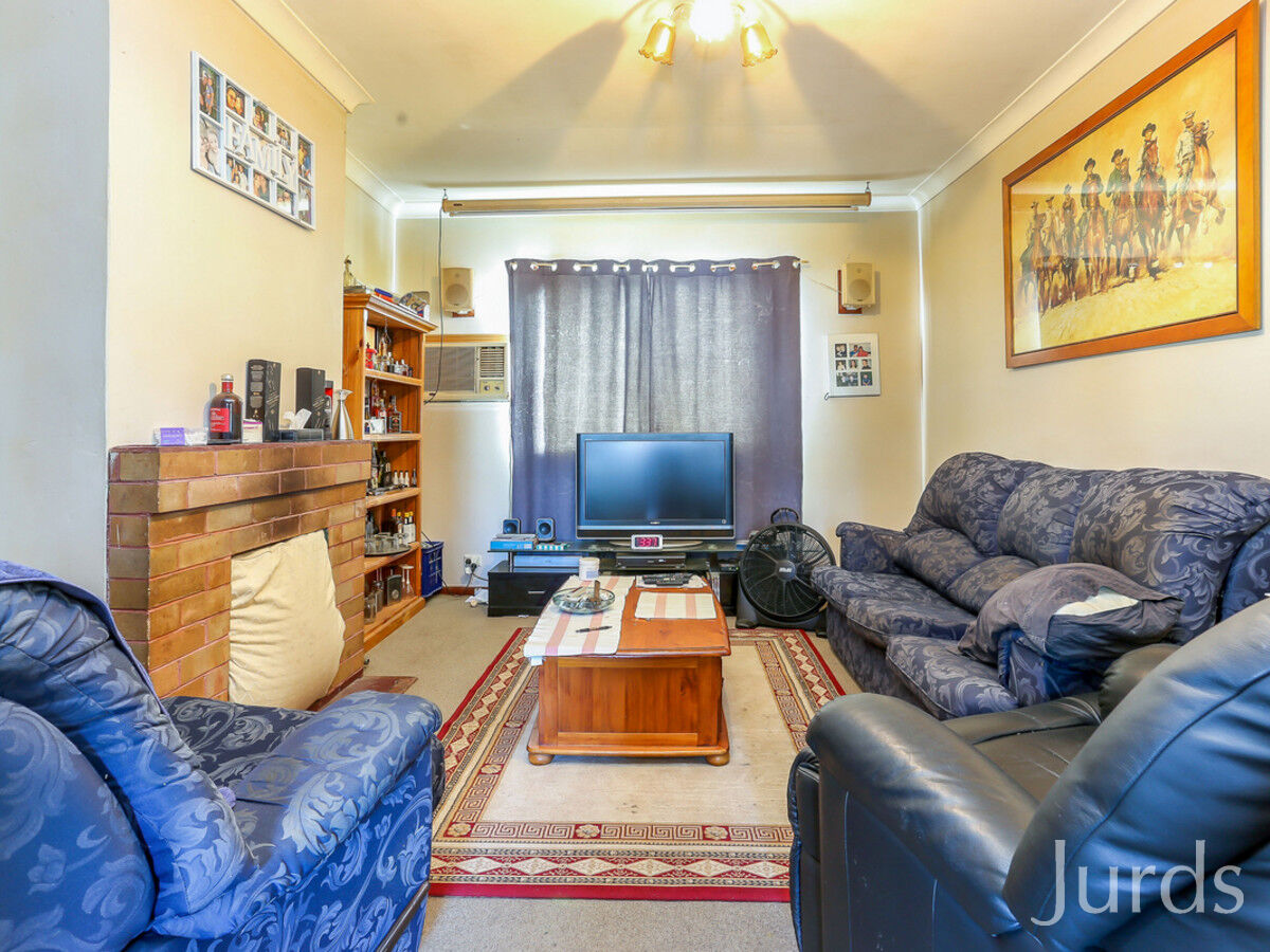 92 Cessnock Road, Neath, Neath - Thumbnail 5