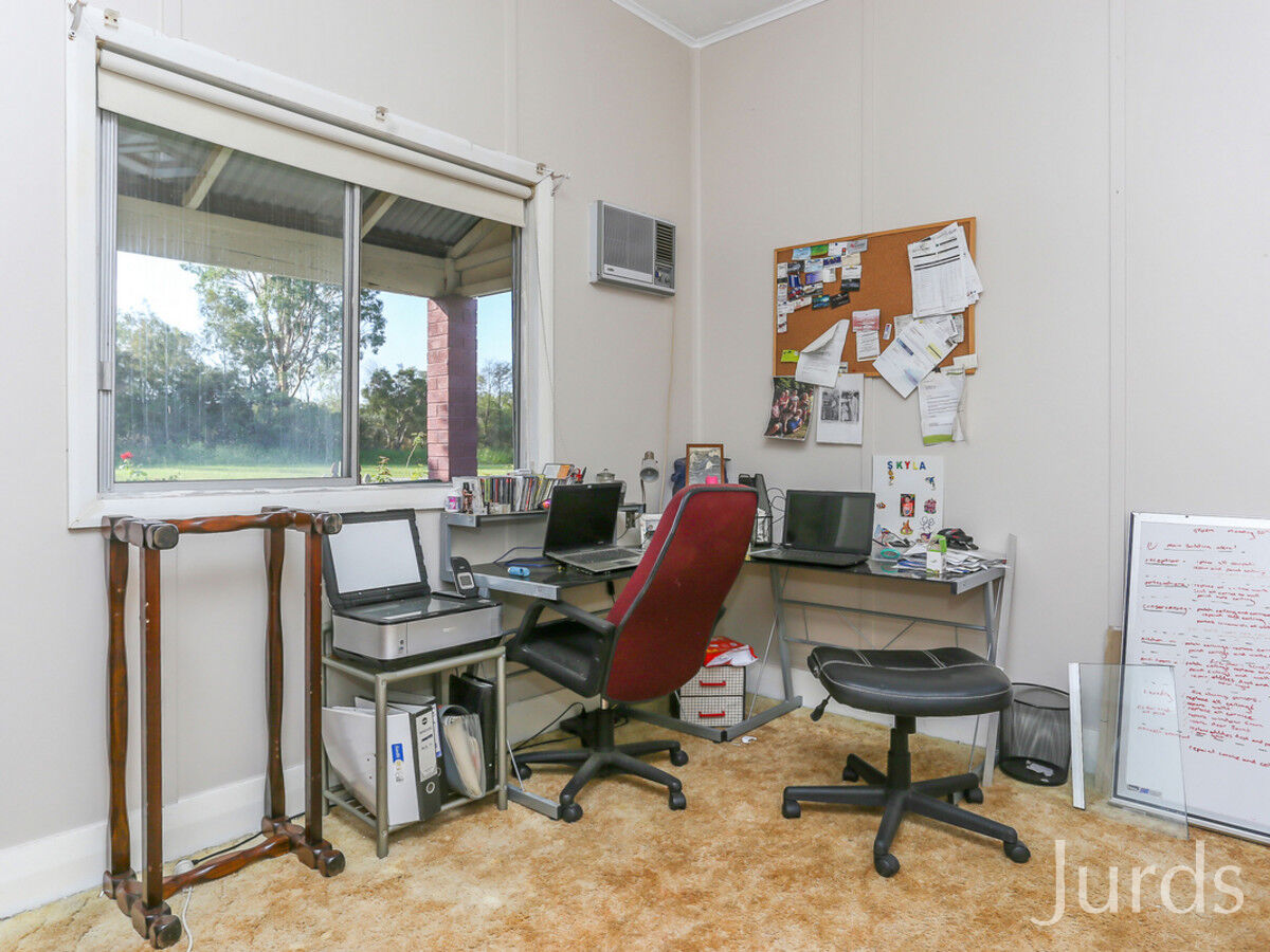 92 Cessnock Road, Neath, Neath - Thumbnail 8