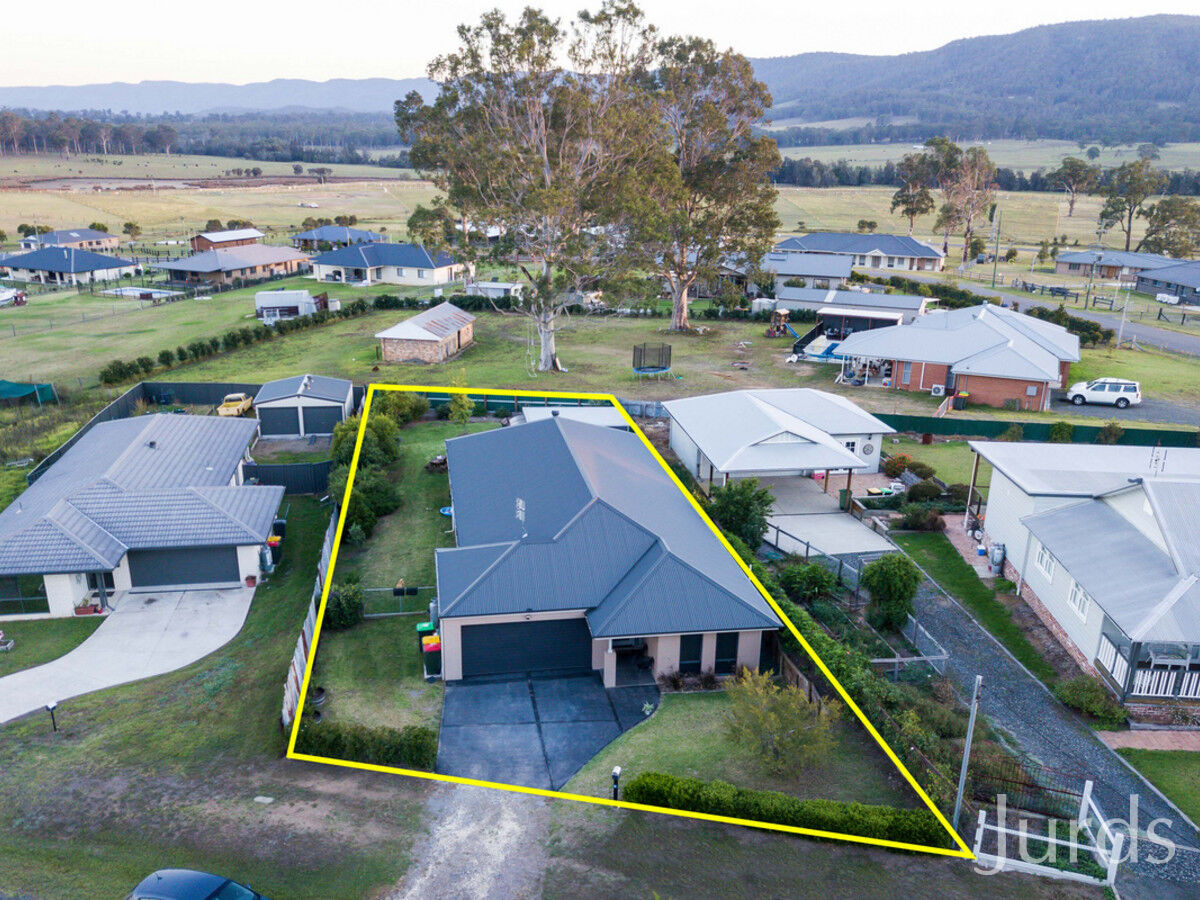 13 Walmsley Street, Millfield, Millfield - Thumbnail 2