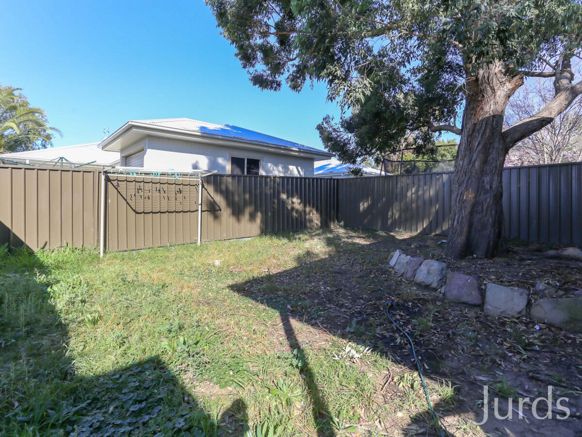 19 & 19a Sergeant Street, CESSNOCK, Cessnock - Thumbnail 2