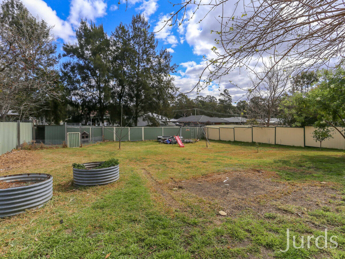 28 Munro Street, ABERNETHY, Abernethy - Thumbnail 2