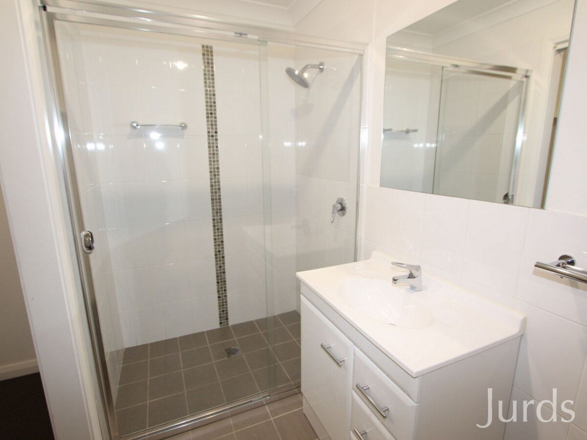 2/18 Dowlan Lane, Cessnock