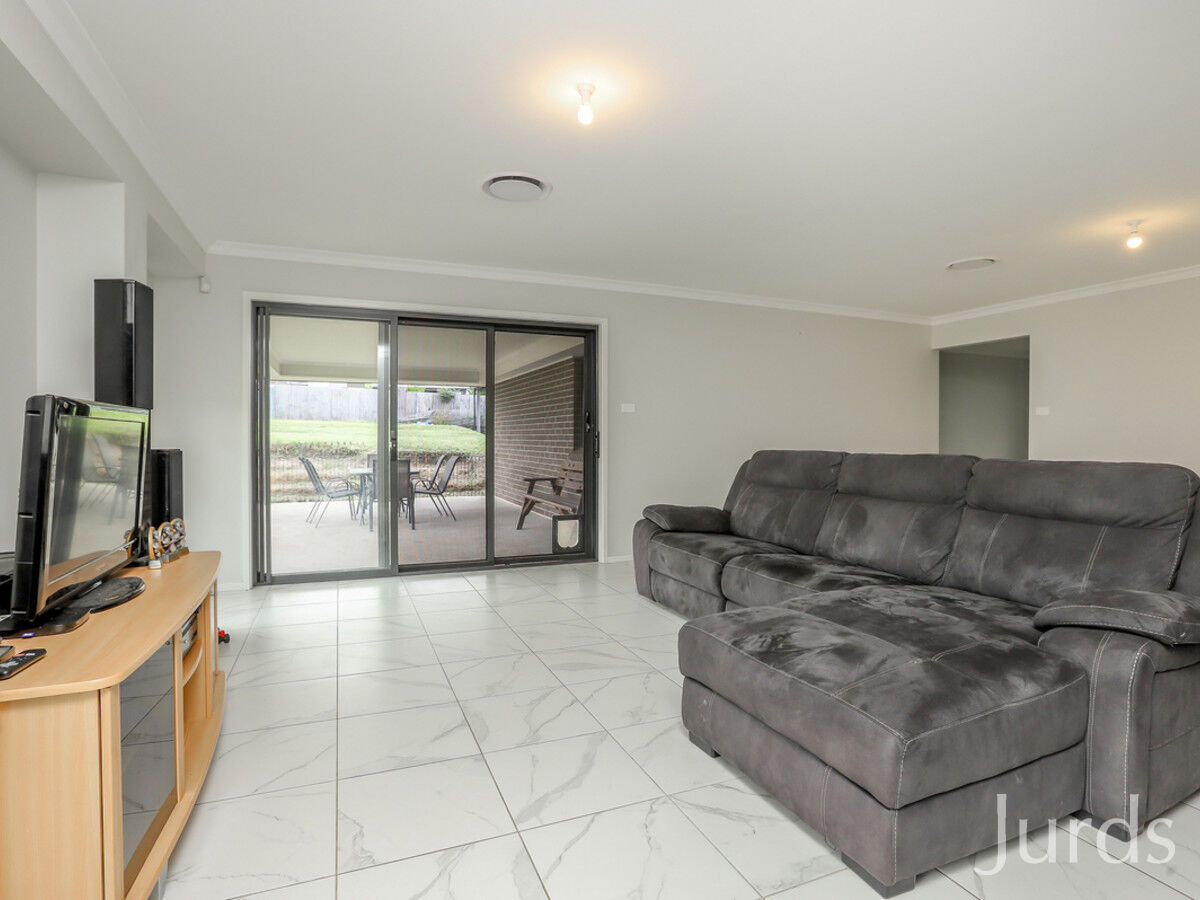 35 John Street, ELLALONG, Ellalong - Thumbnail 5