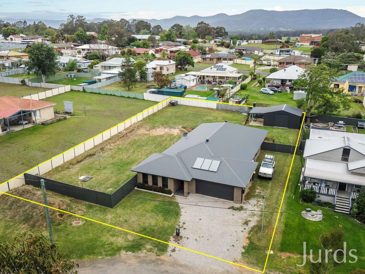35 John Street, ELLALONG, Ellalong - Thumbnail 2