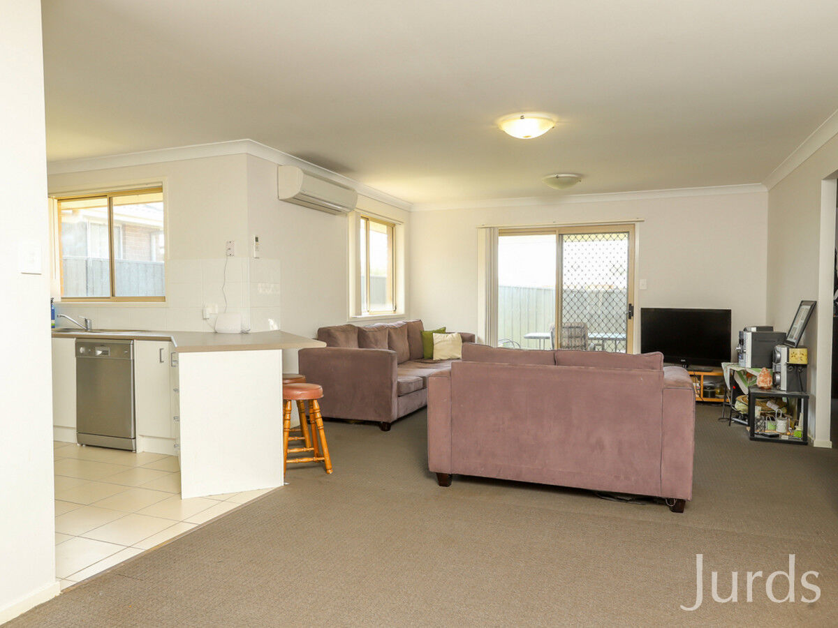 19 Kelman Drive, Cliftleigh, Cliftleigh - Thumbnail 5