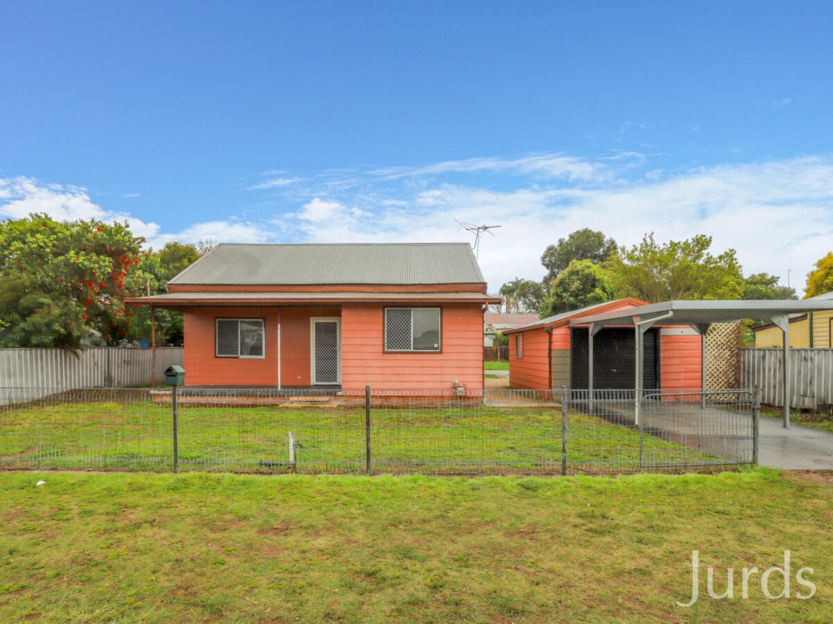 71 Fourth Street, Weston, Weston - Thumbnail 3
