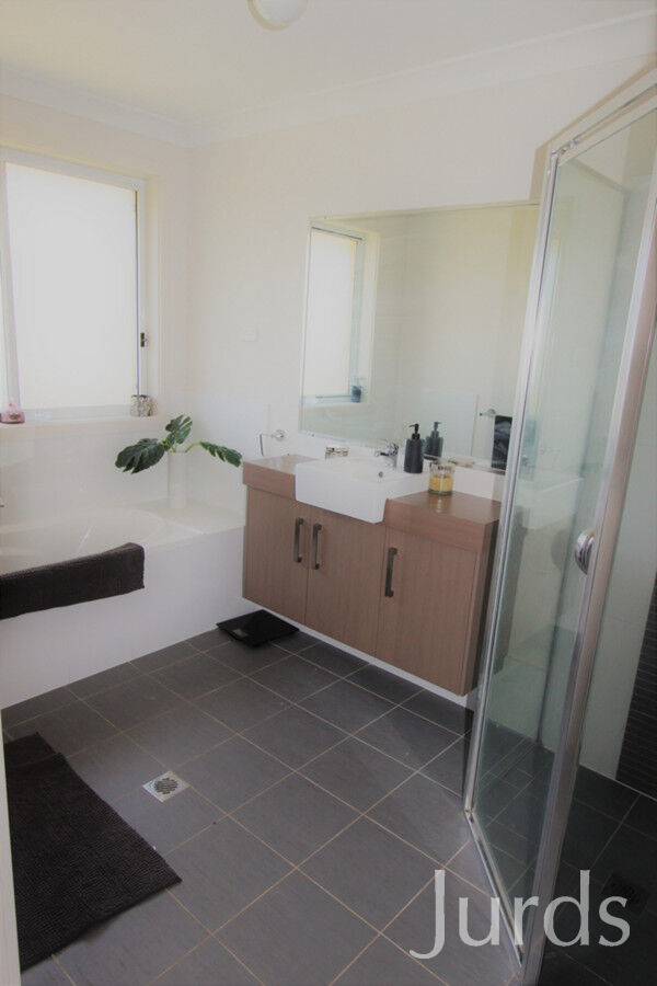 7 Chablis Drive, Cessnock, Cessnock - Thumbnail 2