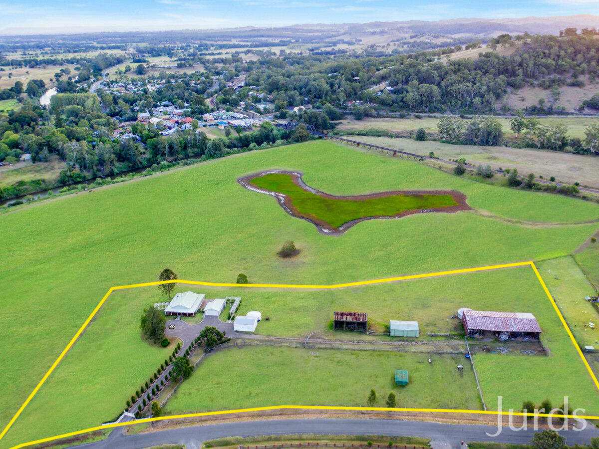 51 Lomandra Circuit, Paterson, Paterson - Thumbnail 2
