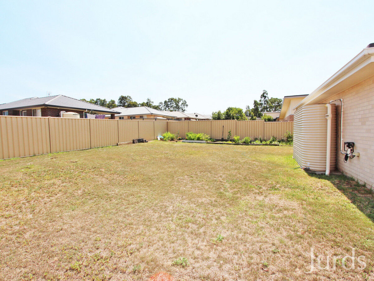 16 Chablis Drive, Cessnock, Cessnock - Thumbnail 2