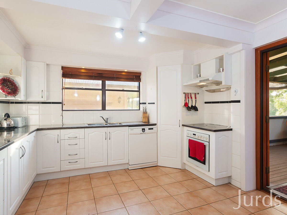 35 Luskintyre Road, LOCHINVAR, Lochinvar - Thumbnail 5