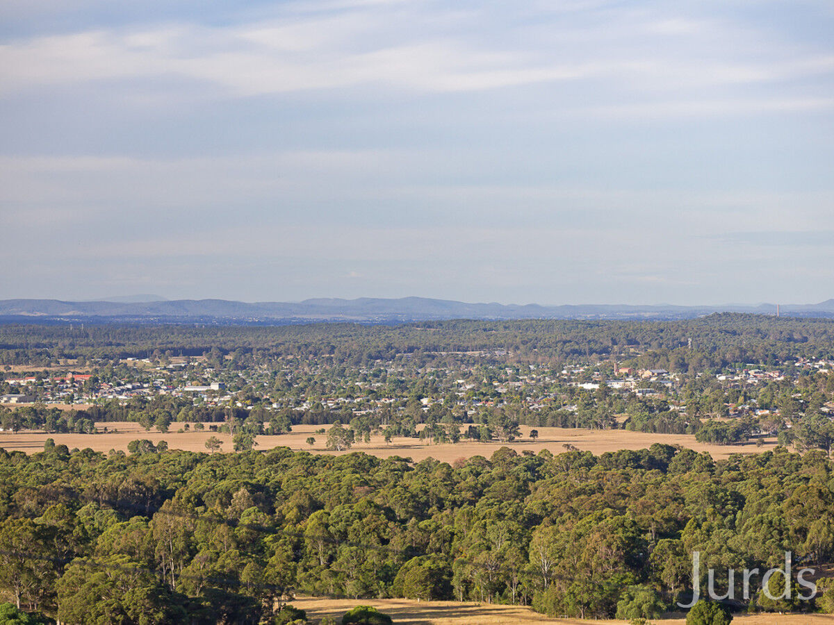 37 Moon Mountain Drive, Mount View, Mount View - Thumbnail 2