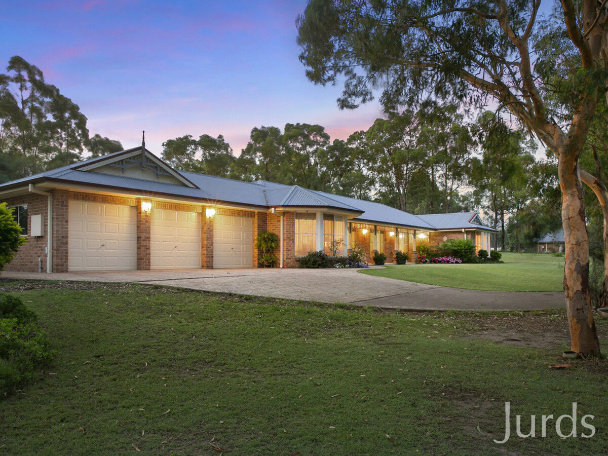 22 Grey Gum Drive, Weston, Weston - Thumbnail 4