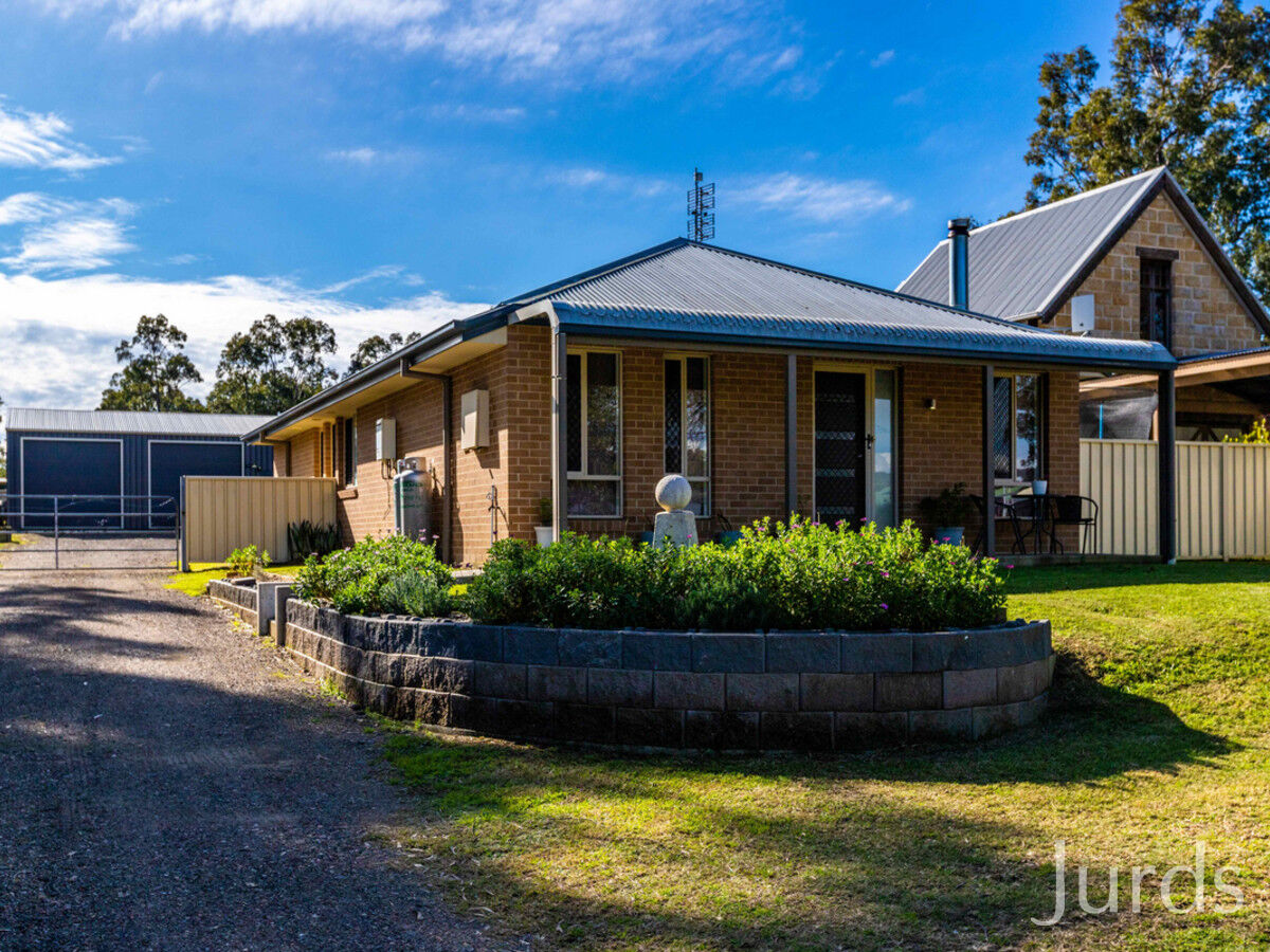 9 Stirling Street, ABERNETHY, Abernethy - Thumbnail 4