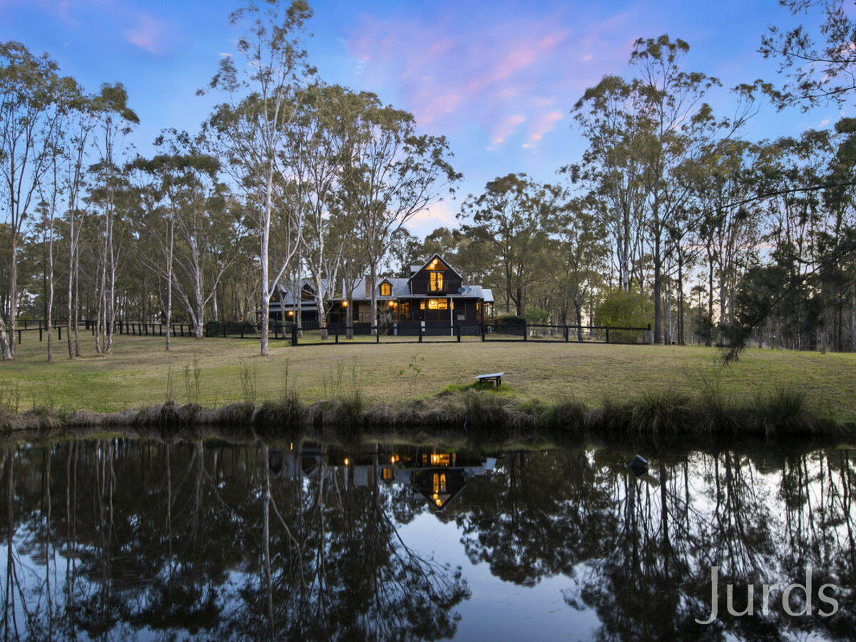 14 Merewether Close, North Rothbury, North Rothbury - Thumbnail 3