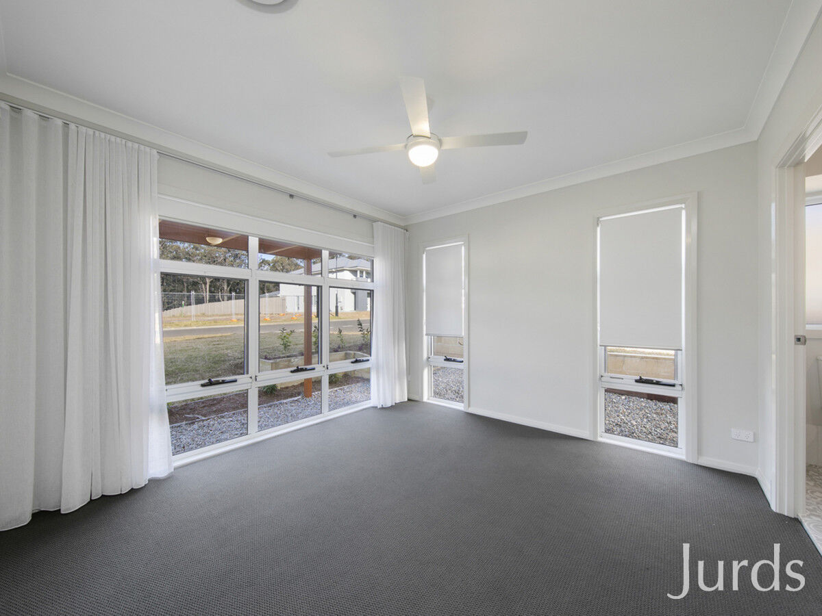 17 Moran Parkway, North Rothbury, North Rothbury - Thumbnail 7