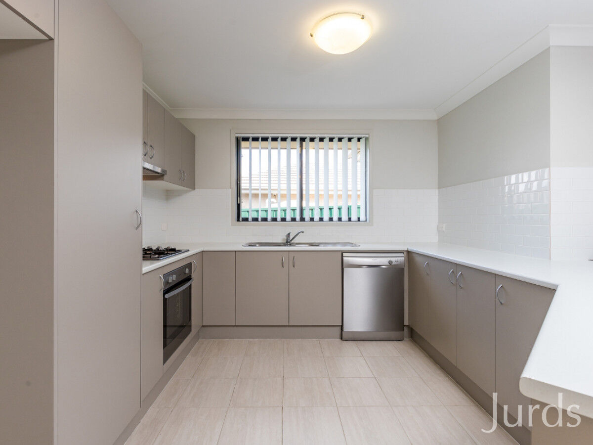 4 Shortland Drive, Rutherford, Rutherford - Thumbnail 5