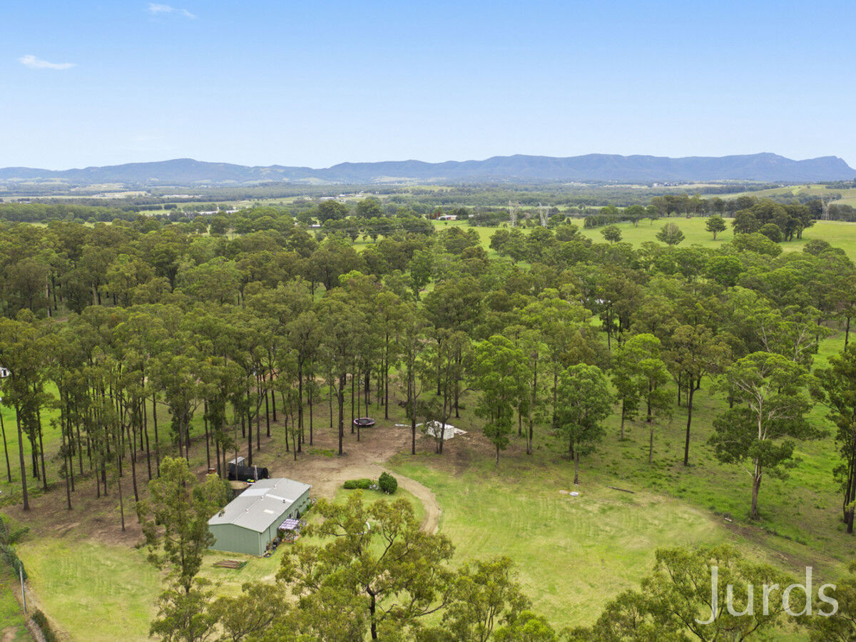 13 Green Lane, LOVEDALE, Lovedale - Thumbnail 3