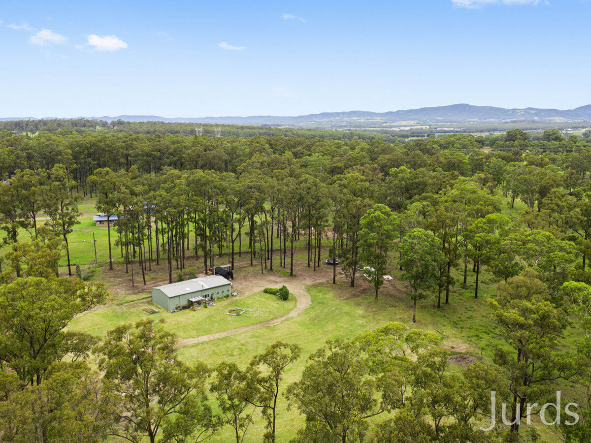 13 Green Lane, LOVEDALE, Lovedale - Thumbnail 2