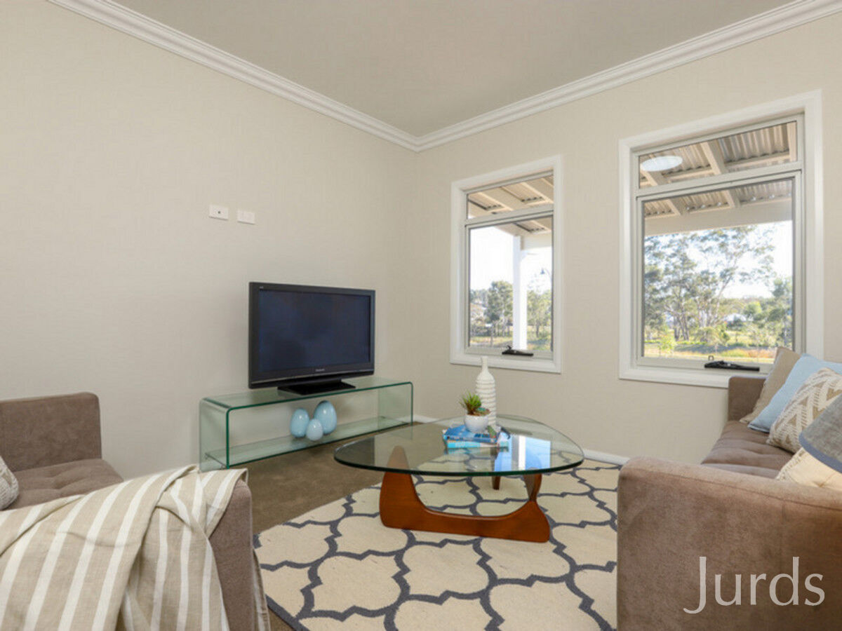 12 Bendeich Drive, North Rothbury, North Rothbury - Thumbnail 8