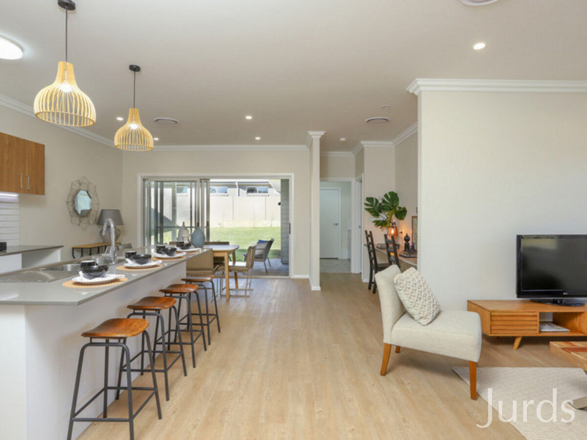 12 Bendeich Drive, North Rothbury, North Rothbury - Thumbnail 5