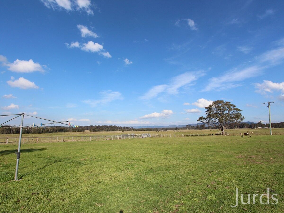 183 Hayes Road, Millfield, Millfield - Thumbnail 2