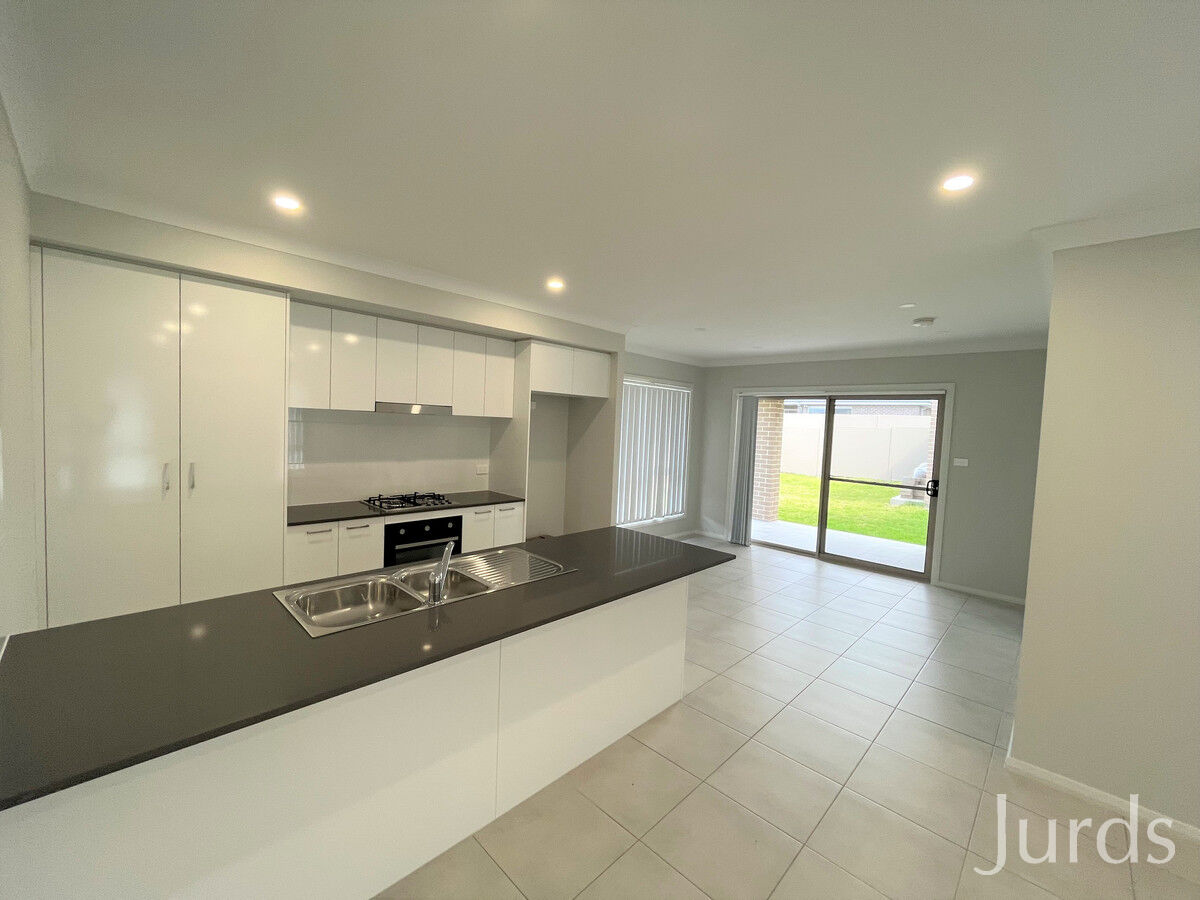 142 Triton Boulevard, North Rothbury, North Rothbury - Thumbnail 4