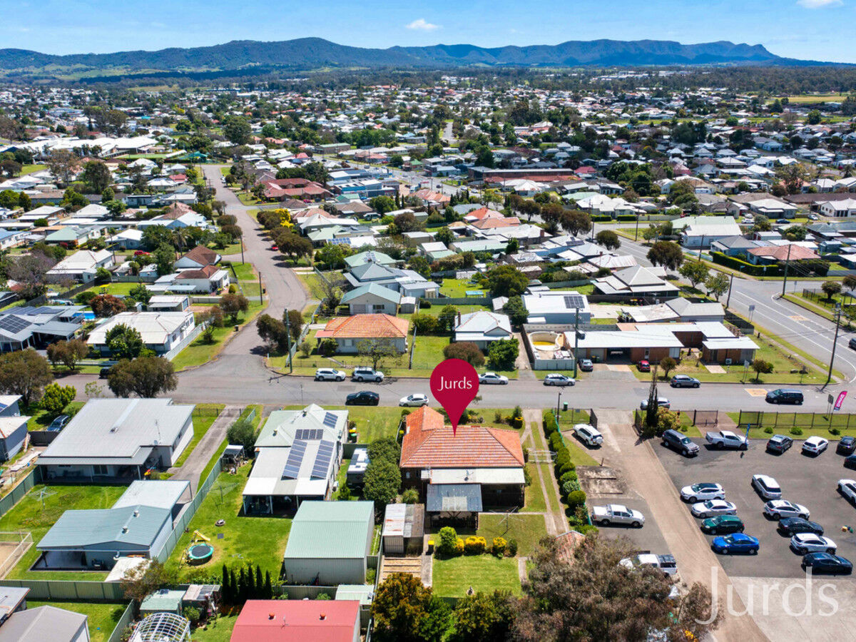 LOOKING FOR HIGH GROUND? Jurds Real Estate