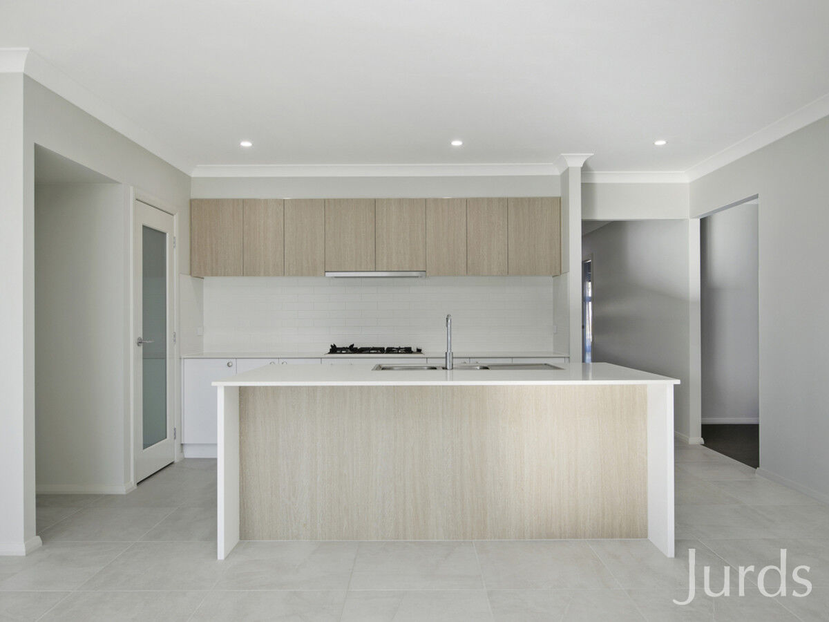 17 Moran Parkway, North Rothbury, North Rothbury - Thumbnail 7